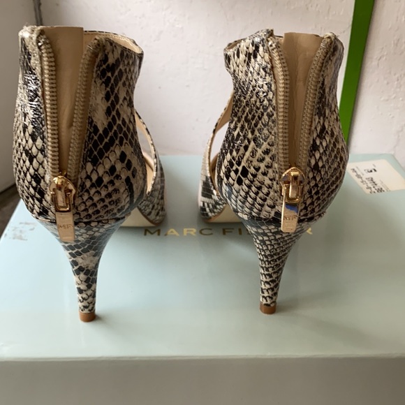 Marc Fisher Women's Kabriele3 Dress Pump. Size 6. New with box. - Picture 3 of 6